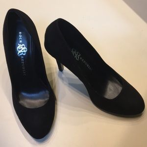 Black high heels size 9